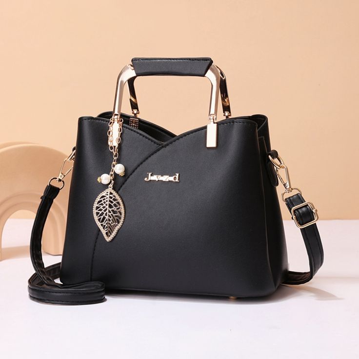 Classic women 👜 handbag